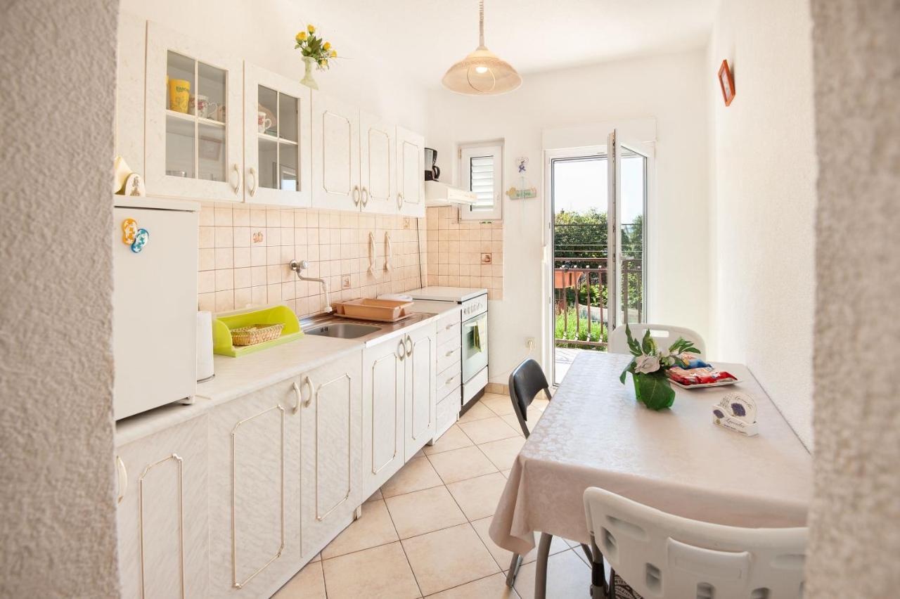 Apartments Milica Kaštela Eksteriør billede